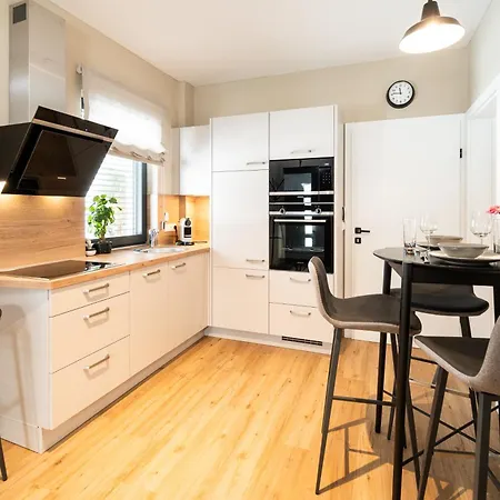 Apartamento Zwei Moderne, Hochwertig Eingerichtete Im Zentrum Von Hinterthal