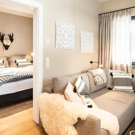 Zwei Moderne, Hochwertig Eingerichtete Im Zentrum Von Appartement